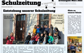 Gruppenfoto von Kindern vor einem Schulgebäude auf der Schulzeitungsseite.